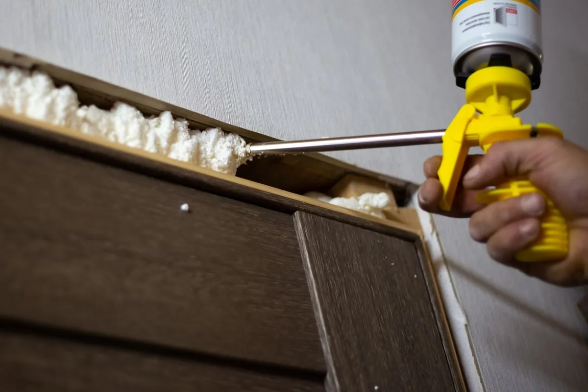 4 Advantages of Spray Foam Insulation