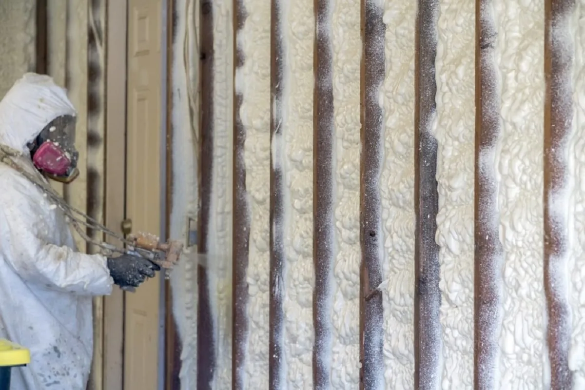 8 Advantages of Home Insulating
