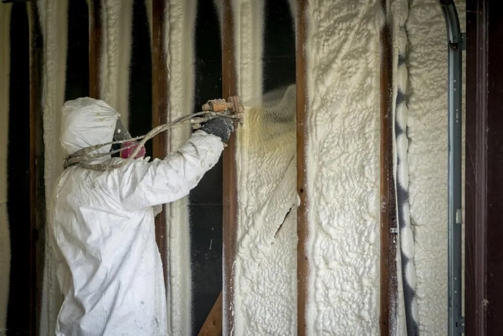 Spray Foam Insulation vs Traditional Insulation: Which is Best for Your Home?