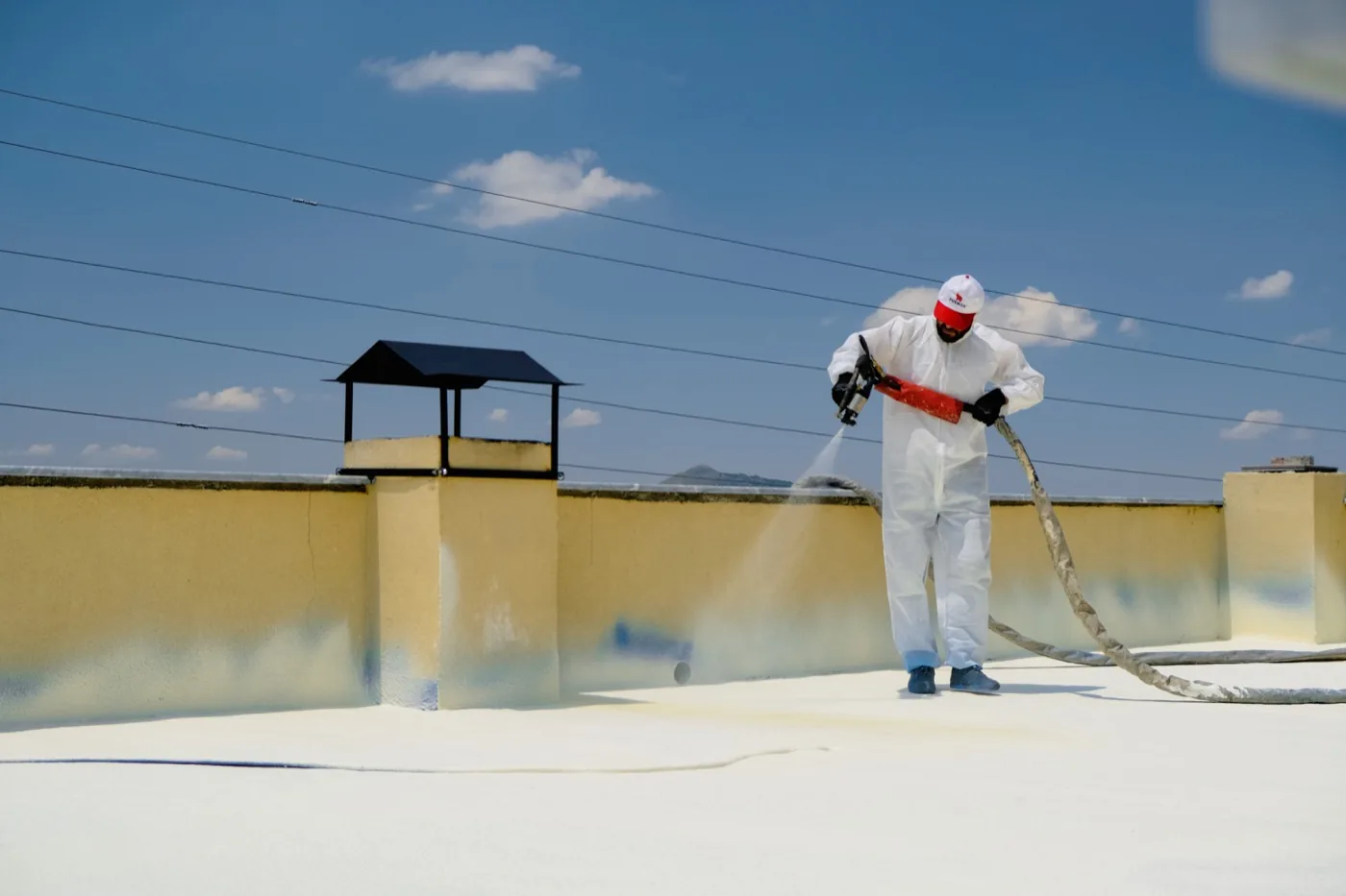 Spray Foam Insulation vs Traditional Insulation: Which is Best for Your Home?